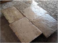 FASE DI RECUPERO DELL'ANTICO PAVIMENTO IN PIETRA IN CASA D'EPOCA 1700.<br>
(LE FOTO DIMOSTRANO L'AUTENTICITA'E LA BELLEZZA DEI NOSTRI PAVIMENTI DA NOI DECUPERATI).<br>
MATERIALI IN PIETRA DI RECUPERO